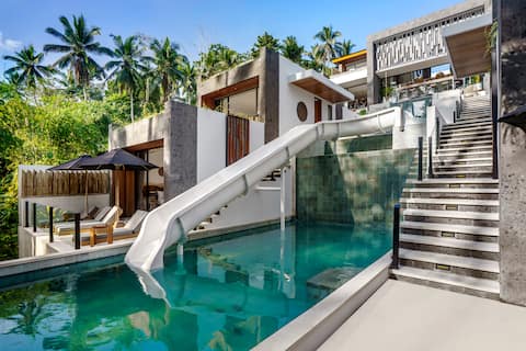 Santa Monica: 6BR Jungle View Villa w/Water Slide