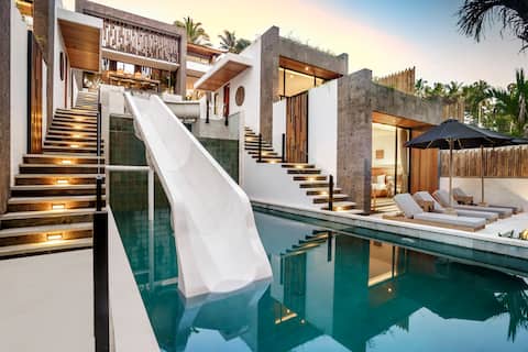 Santa Monica: 6BR Jungle View Villa w/Water Slide