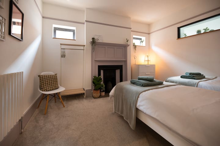 Двойна спалня