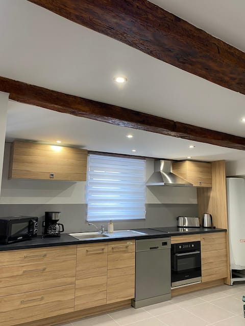 Small house completely renovated in Chanac