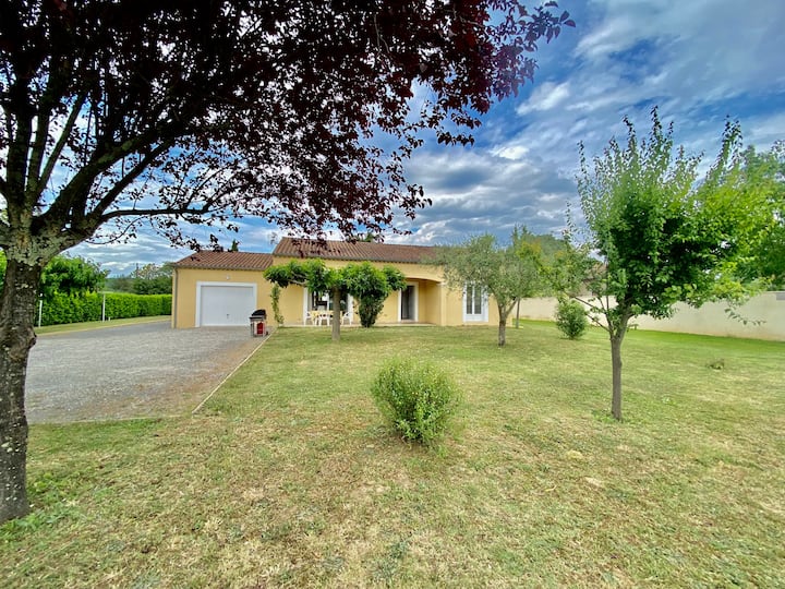 Villa 3* 6p 3ch, Jardin Clos, Clim, Village Classé - Balazuc