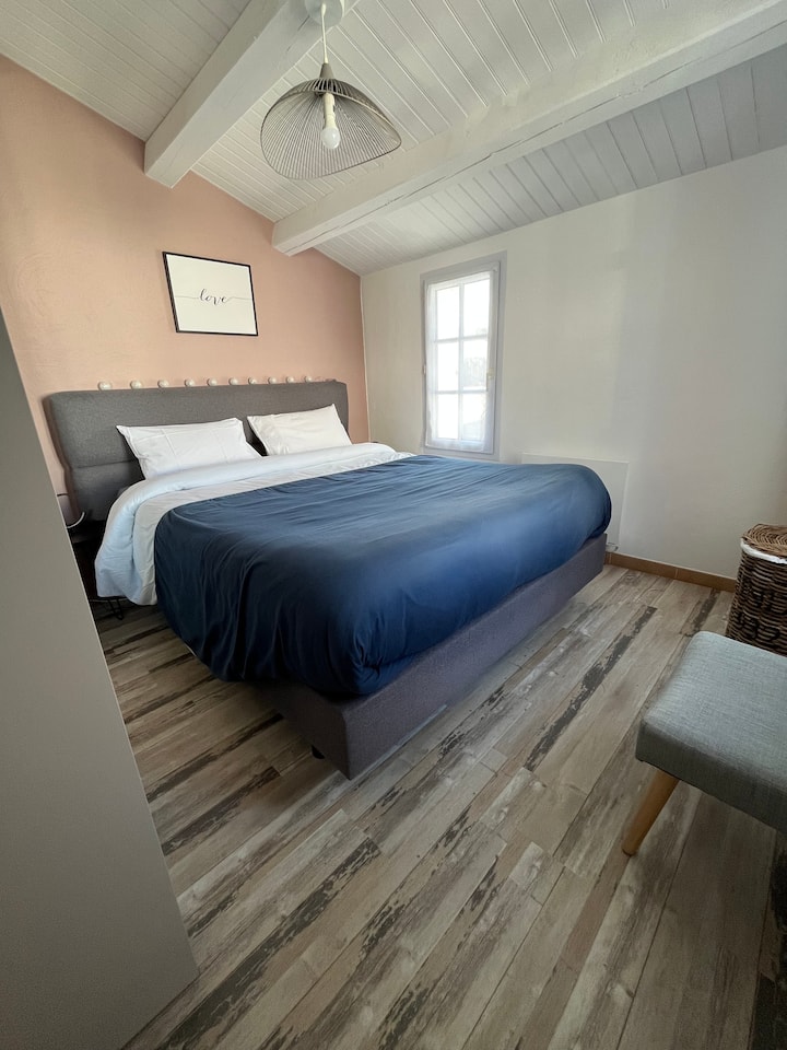 IZBA LÁSKY  
(POSTEĽ 160 X 200)