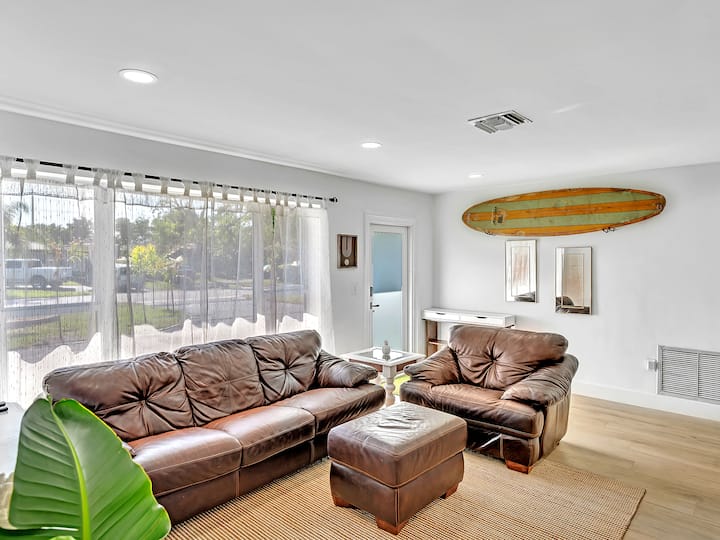 Luxe Villa 2mi Beach+htd Pool+spa! - Fort Lauderdale, FL