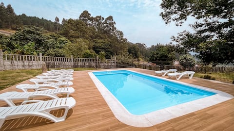 Rural accommodation with a swimming pool, barbecue, and garden