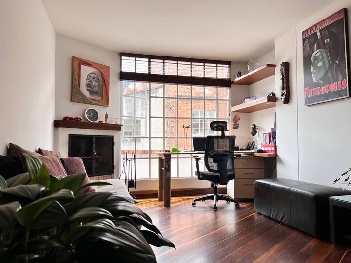 Beautiful apartment, international downtown and Parkway Apartments