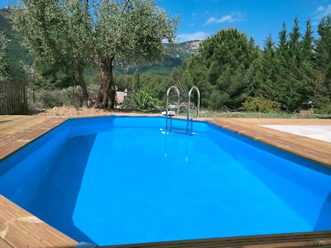 Villa with pool on the French Riviera