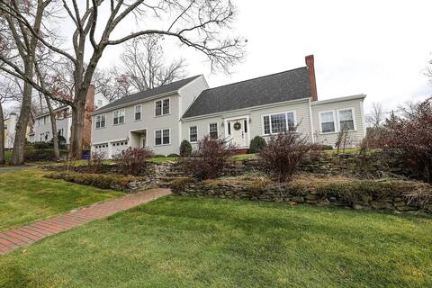 Spacious, family friendly 3700 sq ft w/ great yard