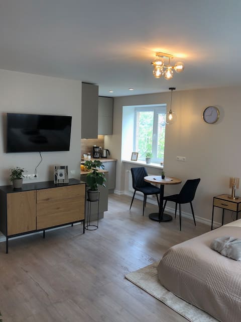 Modern studio apartment near the beach -5 min walk
