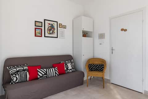 Popular Airbnb listing: Apartment Ivana Maria with a pool in Općina Podstrana