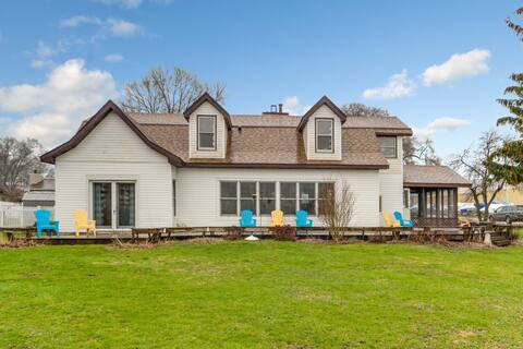 White House, Amazing cottage, that sleeps 34!