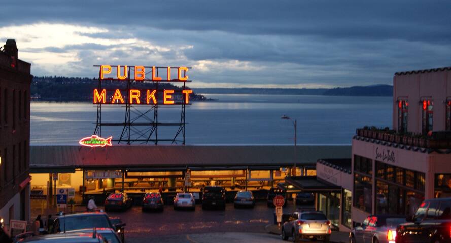 Waterfront 2BD Next to Pike Place w/ Private Patio gallery image 3