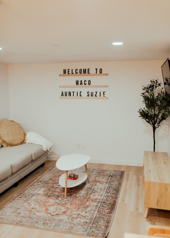 Bagby Bungalow - 7 Minutes From Magnolia - Waco, TX