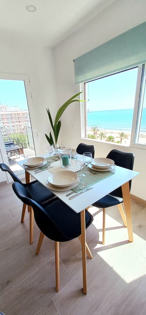 Airbnb con mejor rendimiento: Beachfront apartment. en Cullera