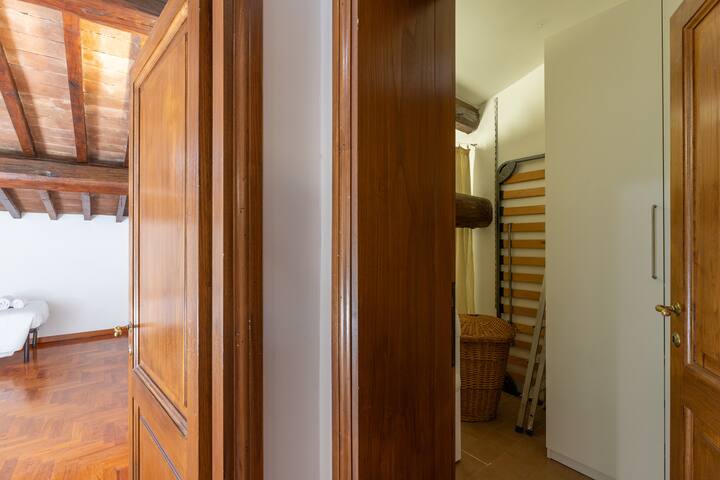 Pitti View In Serragli gallery image 3