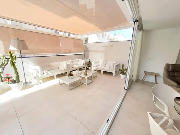 Céntrico Soleado, Baño En Suite Y Terraza De 70 M2 - Sitges