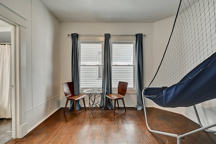 Family-friendly Bates-hendricks, 4 Bd / 2 Br! - Indianápolis, IN