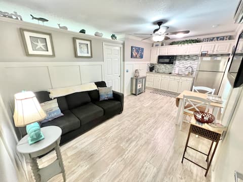 Top performing Airbnb: "Cloud Nine" Seaside/Pool Condo on Flagler Beach 9 in Flagler Beach