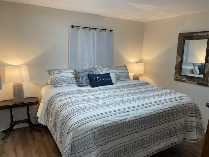 Lazy Daisy Cabin on Lake Greeson, Home Cabins for Rent in