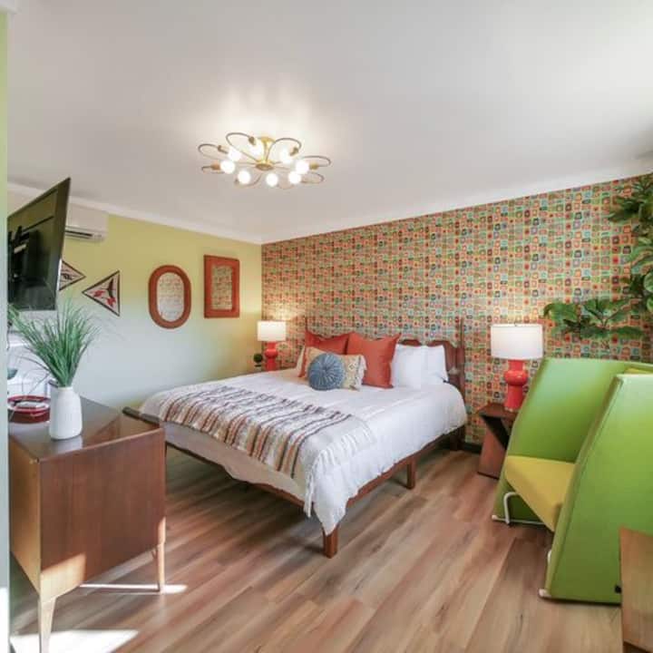 Seriously 60s Room 2 The Groovy Nomad Motel Boutique hotels for