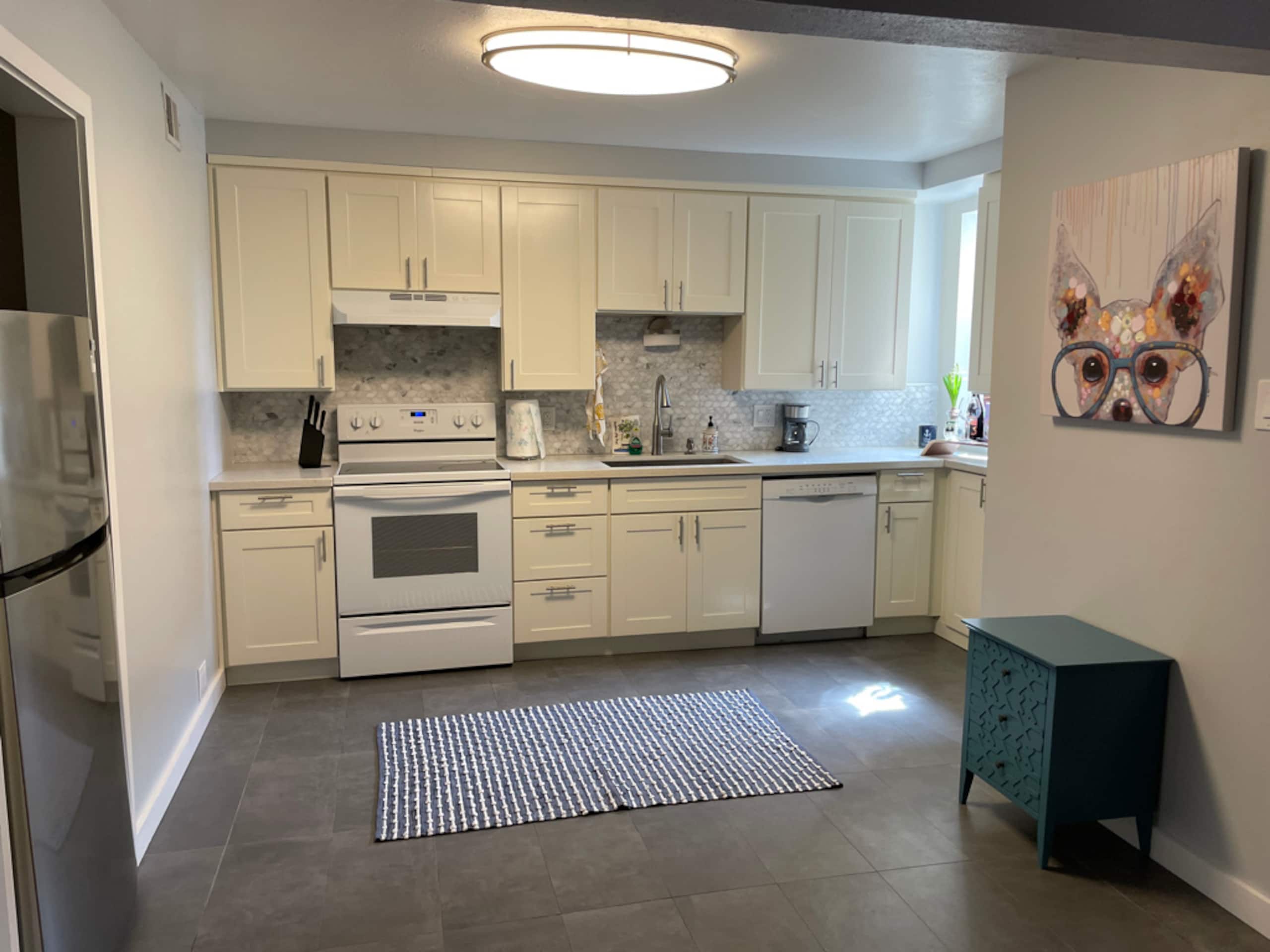 Condo in San Francisco · ★4.97 · 1 bedroom · 2 beds · 1 bath - Image 5