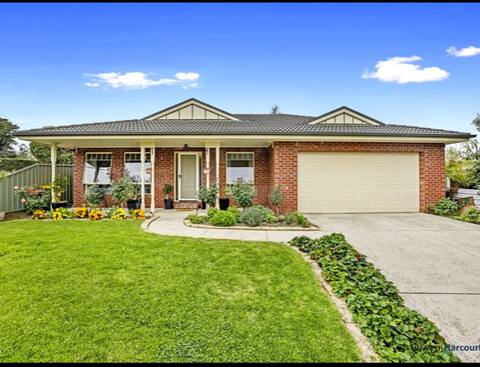 Spacious 4 bedroom home in Alexandra
