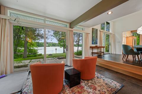 Modern Style Lakefront Retreat with Hot Tub