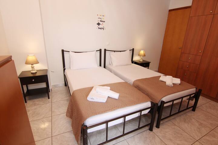 חדר שינה ראשון