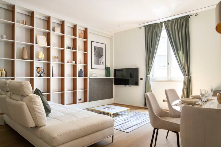 Lovely Design Apartment, Milan Duomo – 5 Guests gallery image 3