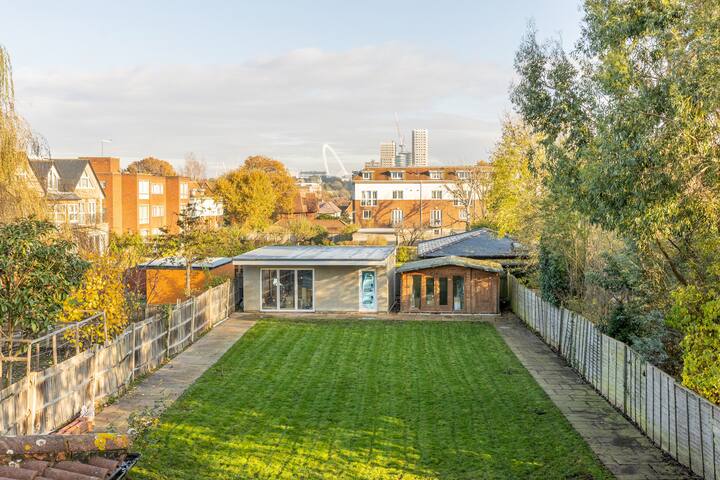 Spacious 4 bedroom suite in the Heart of Wembley gallery image 3