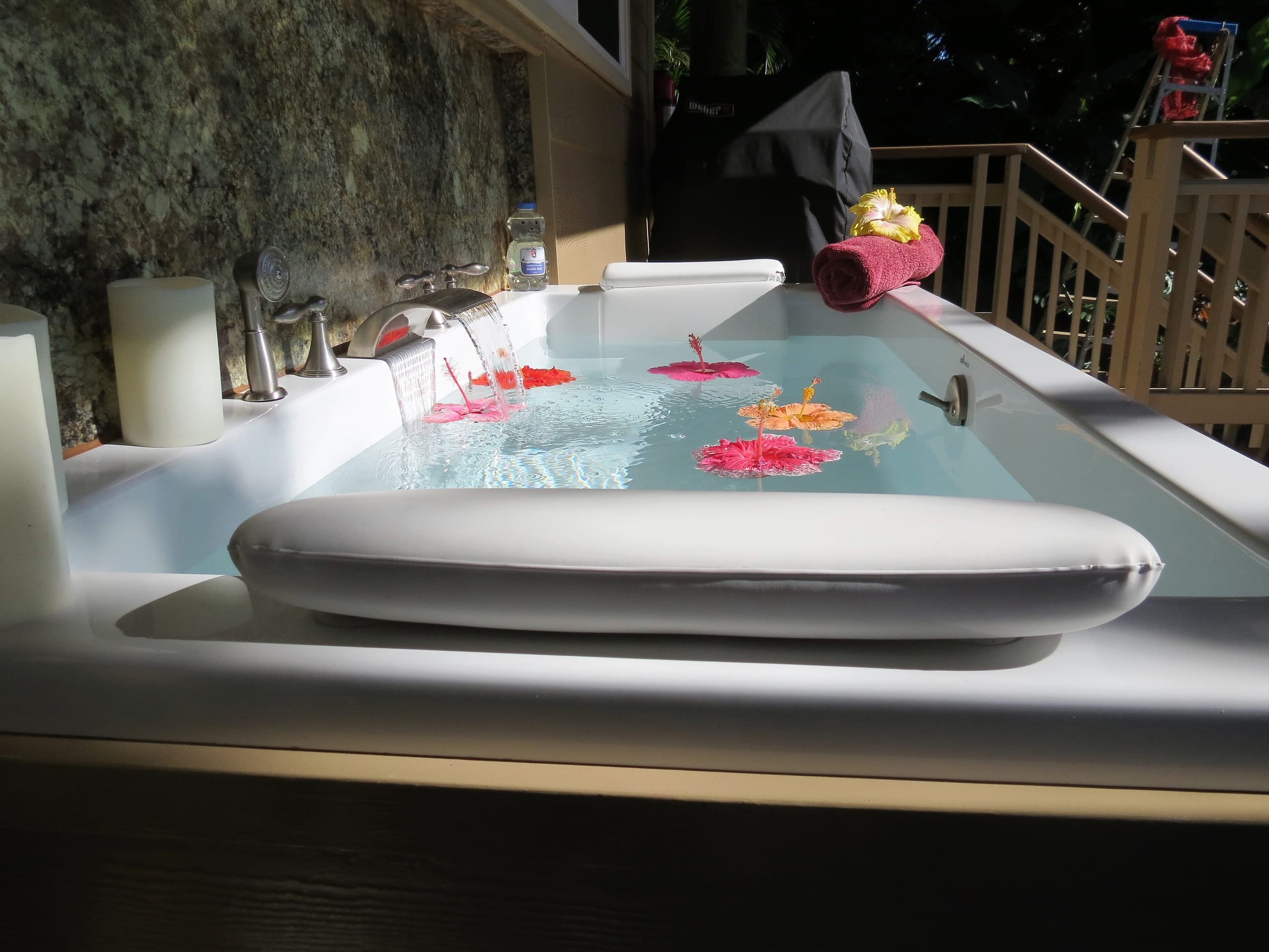 Privacy, Luxury, Ocean View Cottage, HotTub, K-Bed - Photo 6