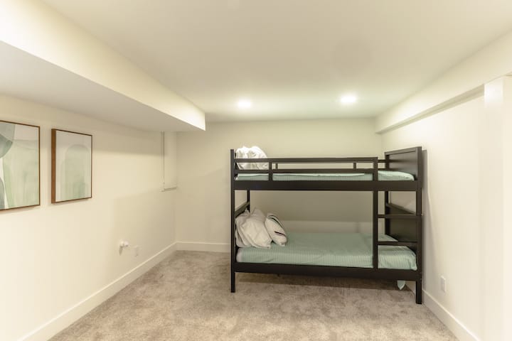 Chambre n °5 : deux lits jumeaux.