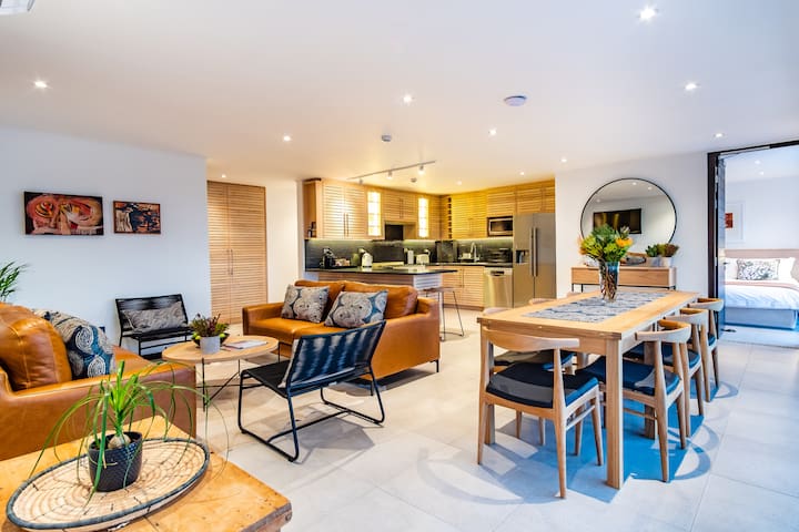 4-Bedroom Serviced apartment with Balcony.