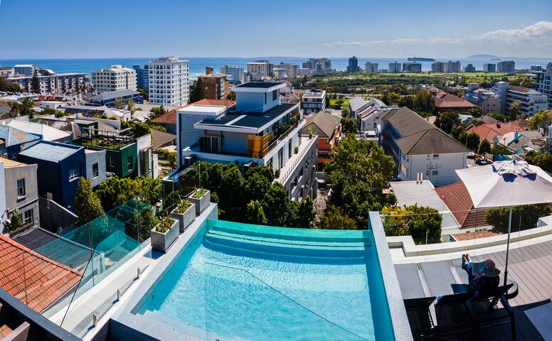 4-Bedroom Serviced apartment with Balcony. gallery image 2