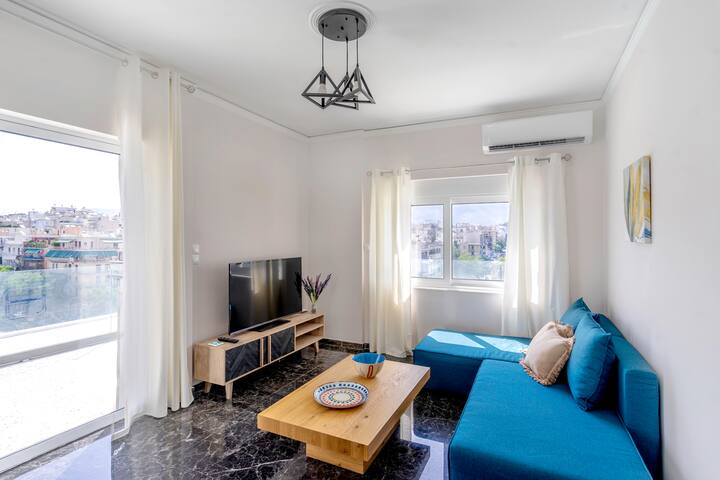Koukaki Spacious & Bright Penthouse, Free Parking! gallery image 5