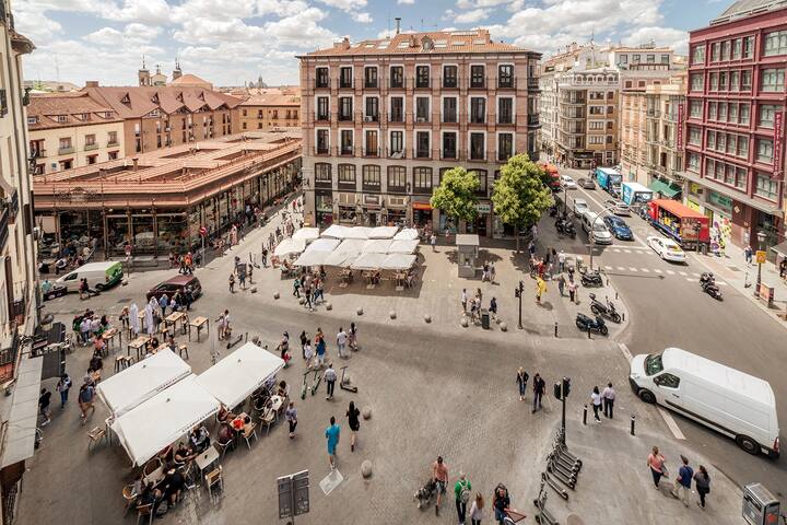 Regio Esquinazo / Calle Mayor y Cava de San Miguel gallery image 4