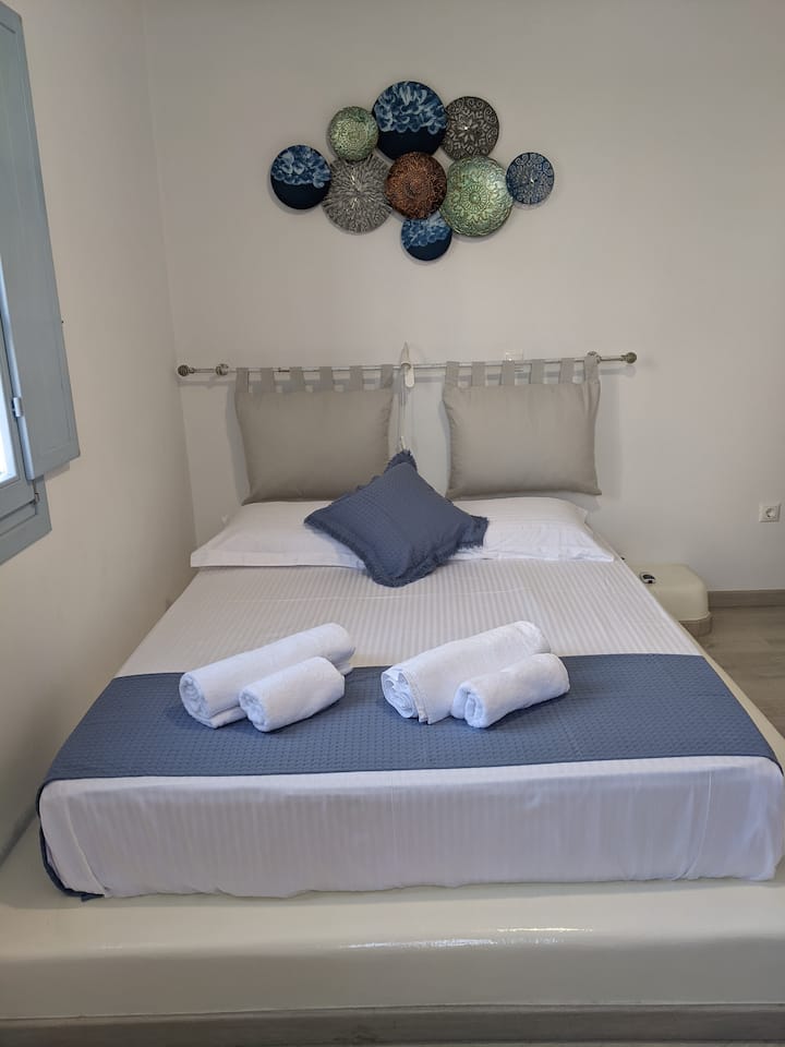 Ტრადიციული ქვის საწოლი