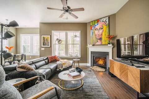 The Gallery House | By Lake Robinson