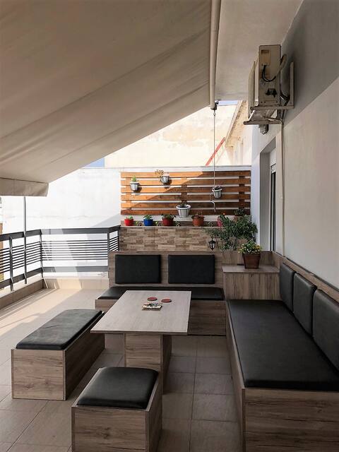 New flat in the heart of Karditsa w. huge balcony