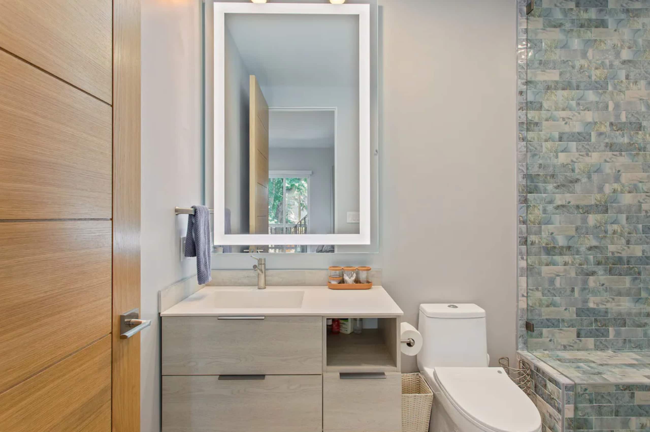 Condo in San Francisco · ★4.91 · 3 bedrooms · 3 beds · 3 baths - Image 17