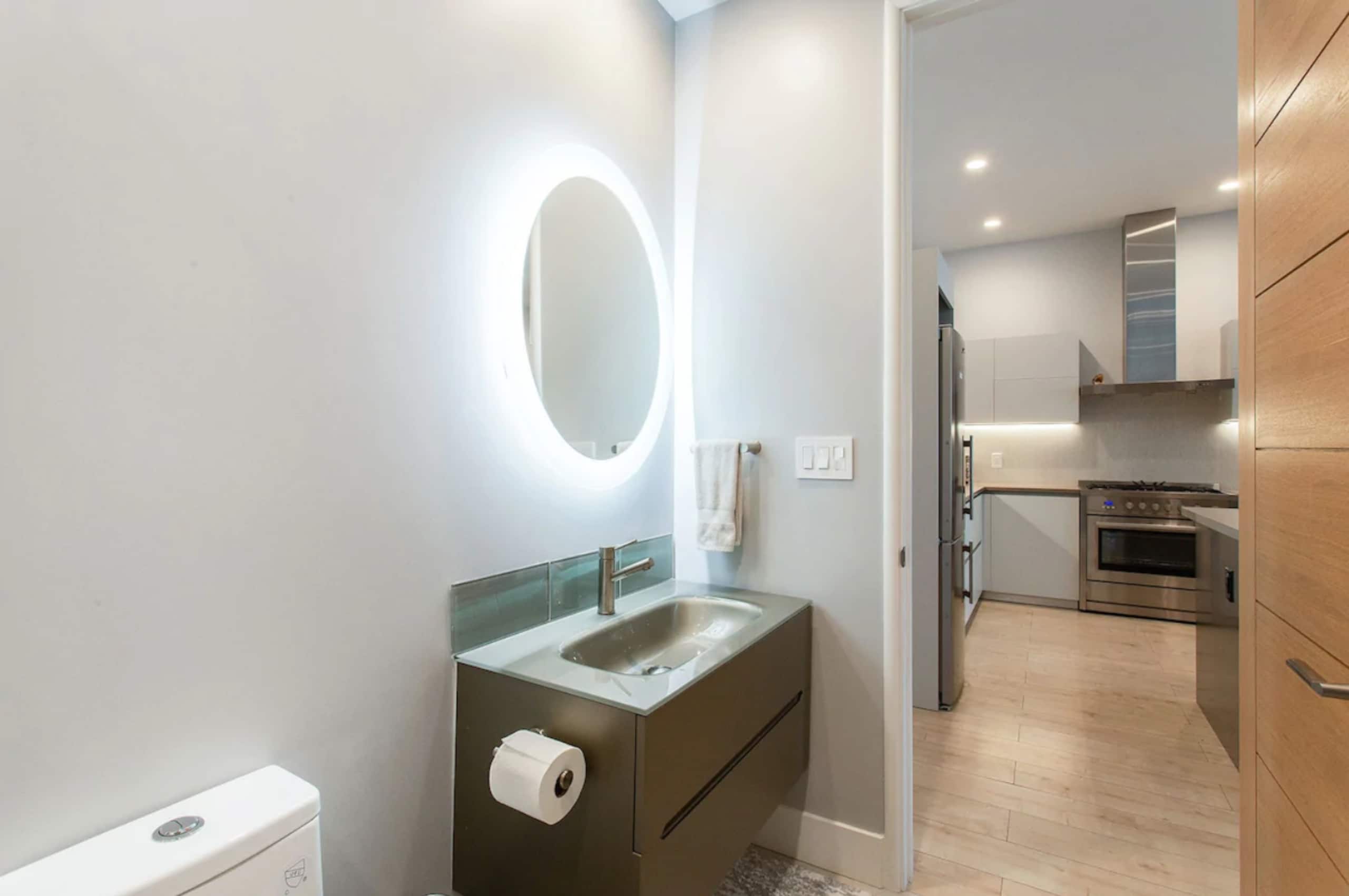 Condo in San Francisco · ★4.91 · 3 bedrooms · 3 beds · 3 baths - Image 16