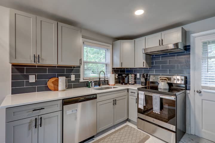 New Cozy Home Near Outlets & Amish Country - Strasburg, PA