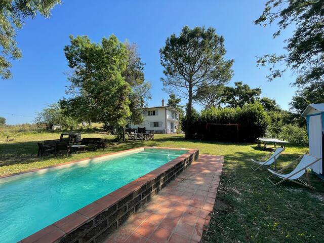 Villa Tartarugheto 12 in Rome, Veio Park with Pool