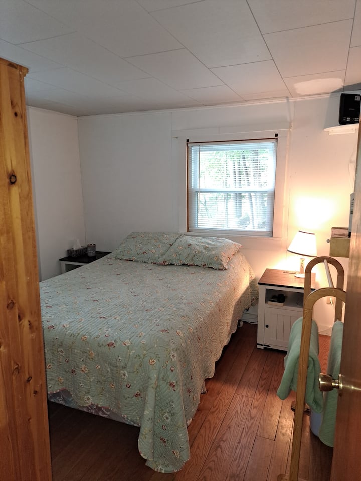 საძინებელი 1