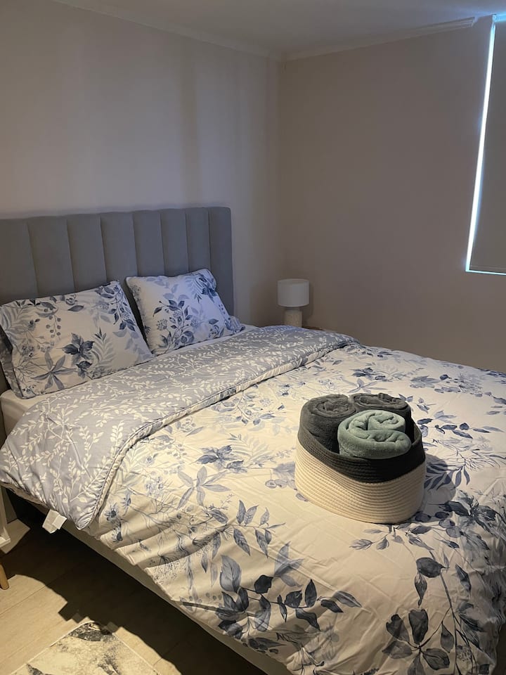 საძინებელი 1