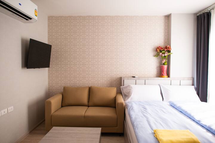 Condo. GROUP of 12 guests@Chinatown airport2ways#1