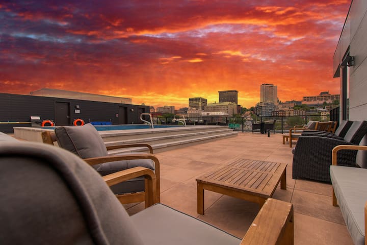 L’Oasis: 2 Salles De Bain-Parking-Piscine-Roof top