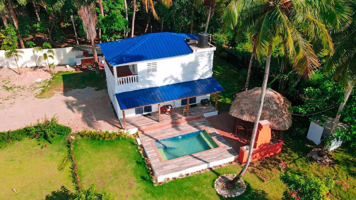 Eco-friendly villa, hacienda, nice view in Baoba del Piñar