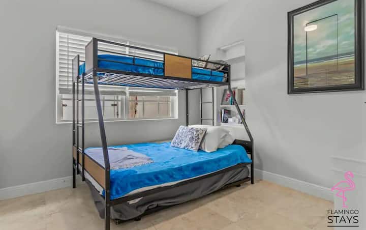 Chambre 2 I lit superposé avec télévision