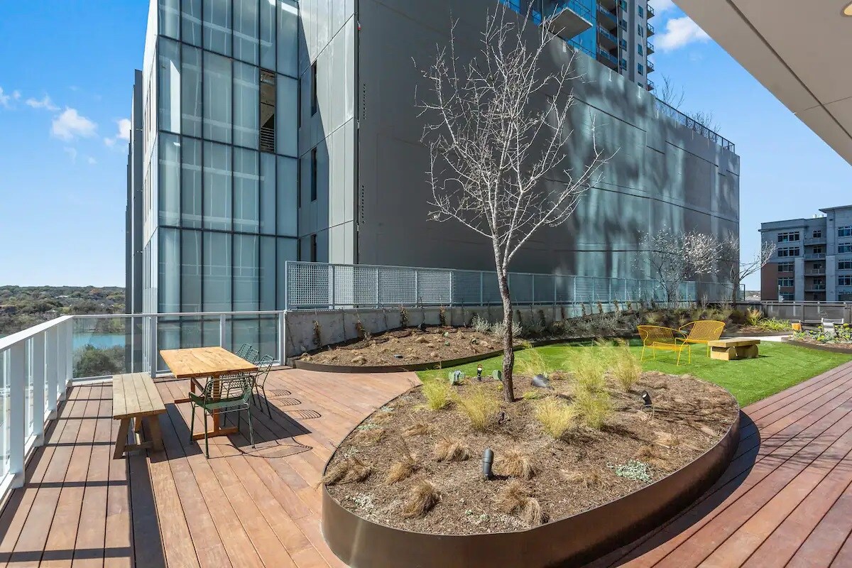 Rainey St -Luxury 1BR - Top Amenities -RT Pool -17