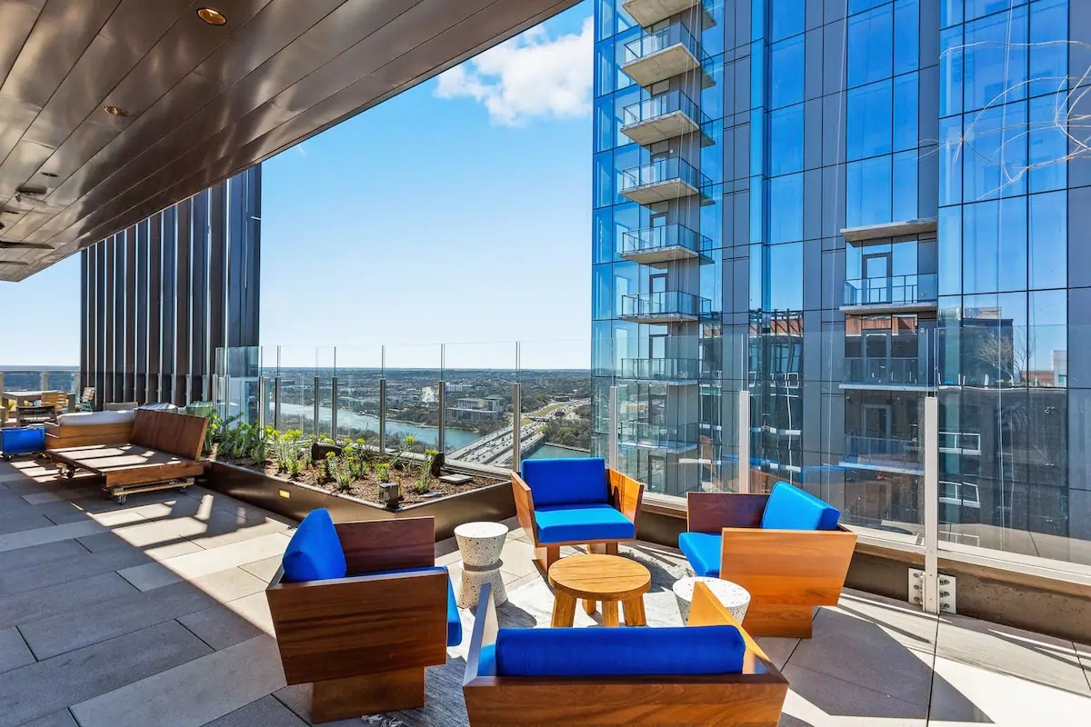 Rainey St -Luxury 1BR - Top Amenities -RT Pool -17